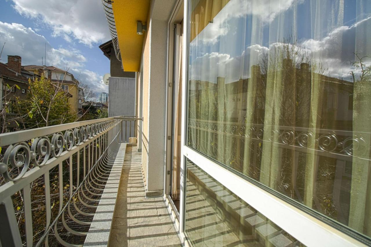 Mini Sofia Apartment Luaran gambar